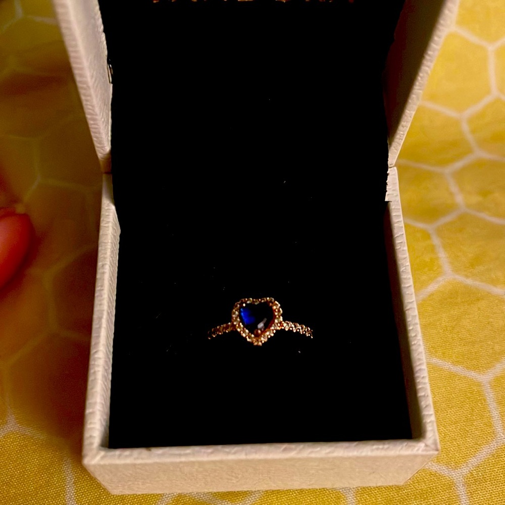 Pandora rose gold ring